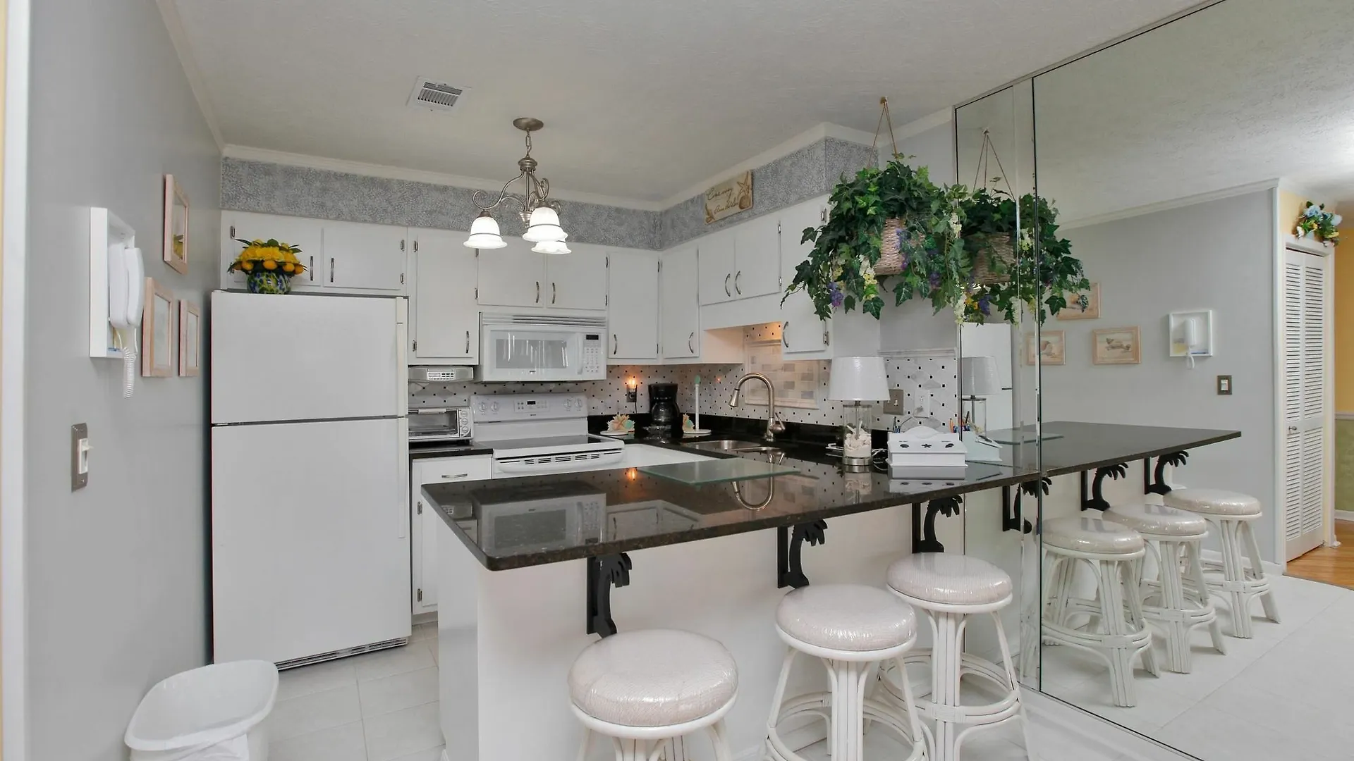 Hotel Southwind Condo Rentals By Panhandle Getaways Panama City Beach
